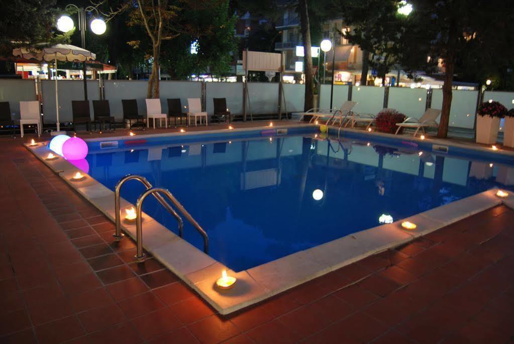 Hotel San Marco Milano Marittima Exterior foto